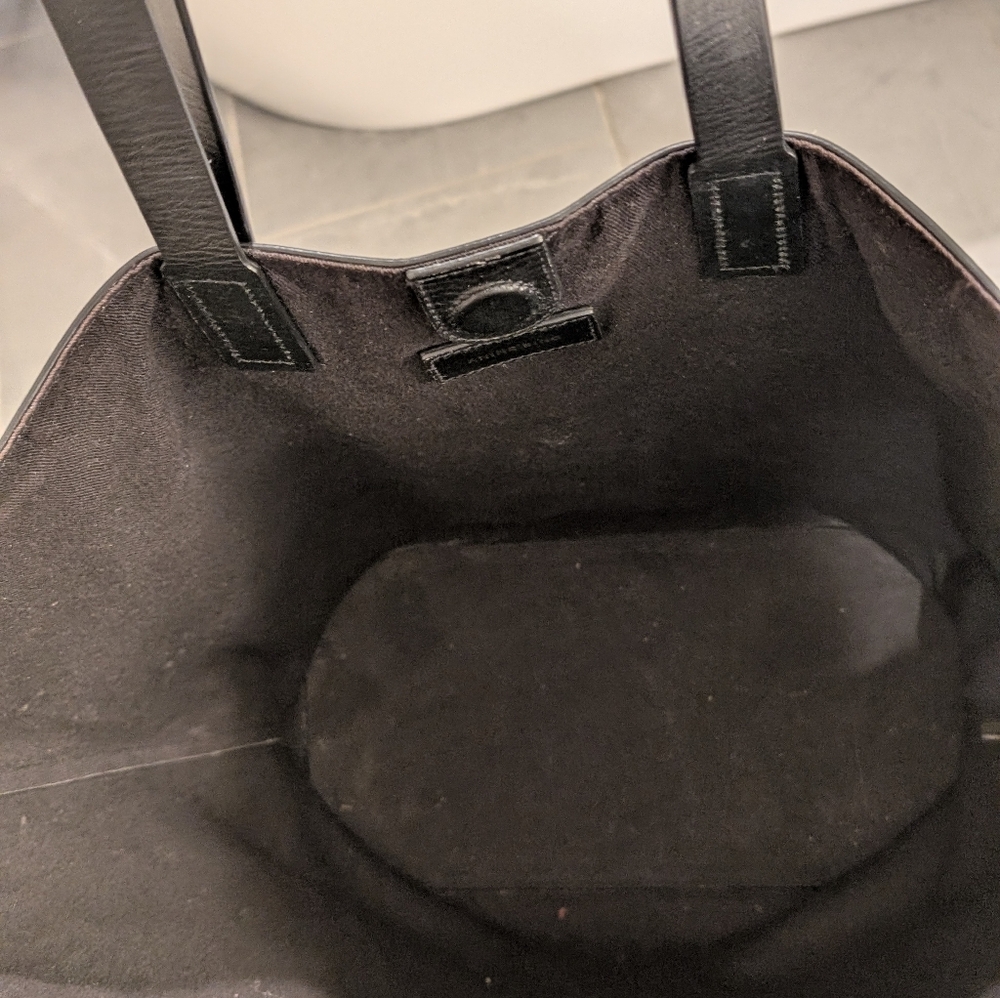 Anine Bing
Palermo Leather Tote - Picture 9 of 9